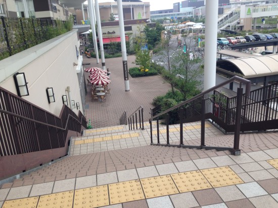 イオンレイクタウン