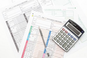 https---www.pakutaso.com-assets_c-2015-06-PAK86_aoiroshinkokusyorui20140312-thumb-1000xauto-16795