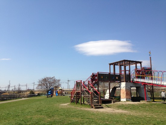 出羽公園の遊具1