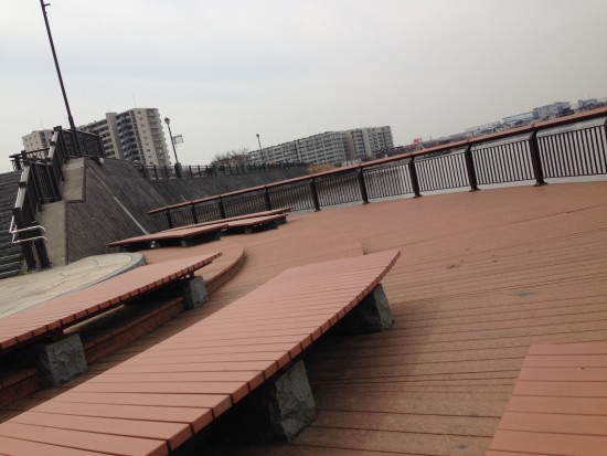 アウトレット側