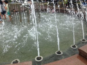 じゃぶじゃぶ池