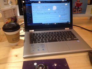 カフェのPC