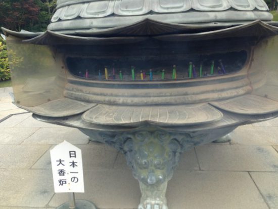 牛久大仏の大香炉