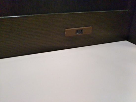 ルノアール電源