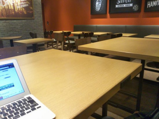 コーヒービーン&ティーリーフの店内