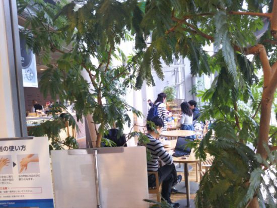 パナソニックセンターのカフェ