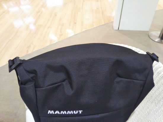 マムートのリュック