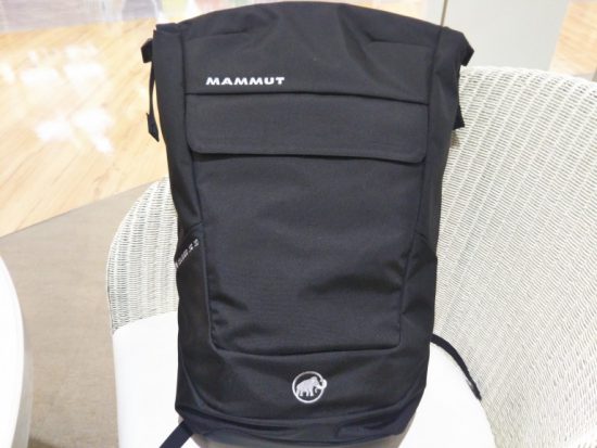 マムートのリュック