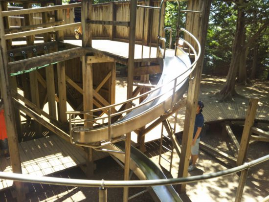 内牧公園のアスレチック