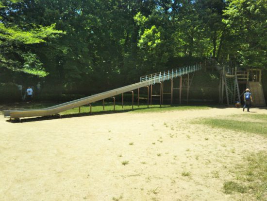 内牧公園のすべり台