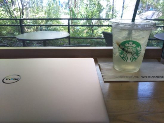 スタバでPC