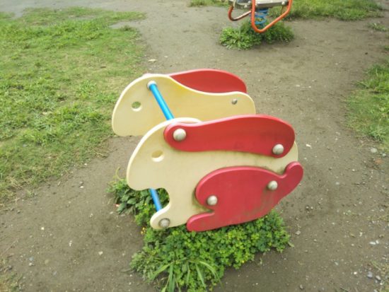 におどり公園の遊具