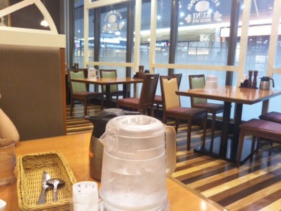 くにの店内