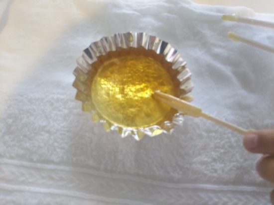 溶けた砂糖を冷やす