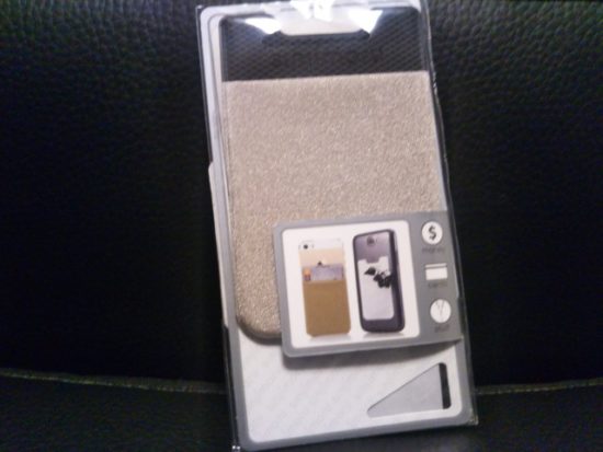 スマホに貼るカードケース