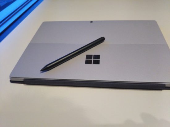 サーフェスプロとサーフェスペン