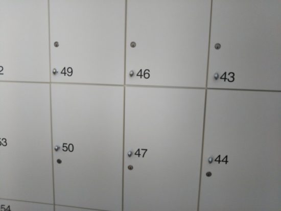 猫カフェのロッカー