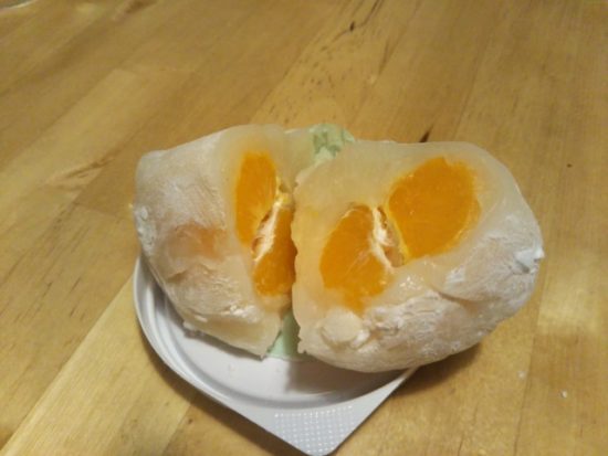 みかん大福の断面