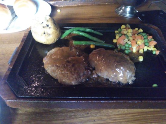ゴールドラッシュのハンバーグ