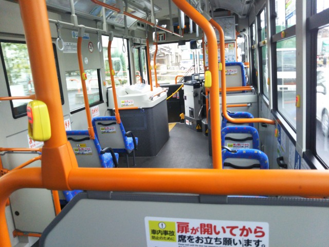 バスの画像