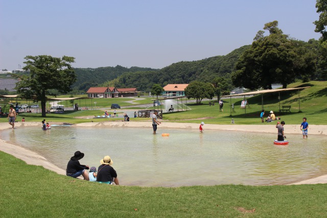 東京ドイツ村のバシャバシャ池