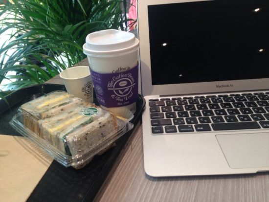 コーヒービーンのサンドイッチ