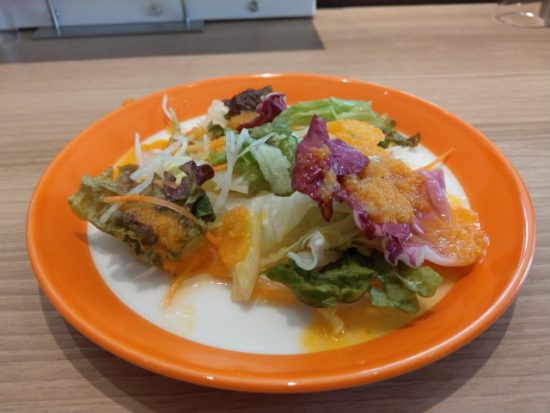 麹町珈琲のサラダ