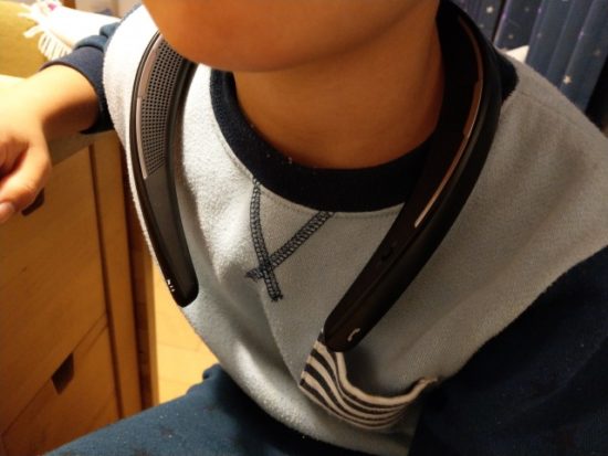 ネックスピーカー