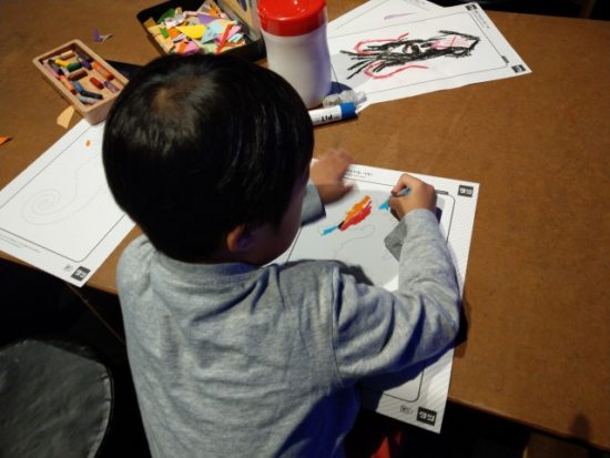 チームラボ未来の遊園地の子供
