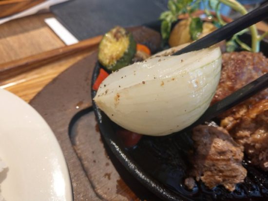 いしがまやハンバーグの玉ねぎ