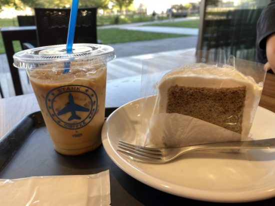 スタークコーヒーのケーキ