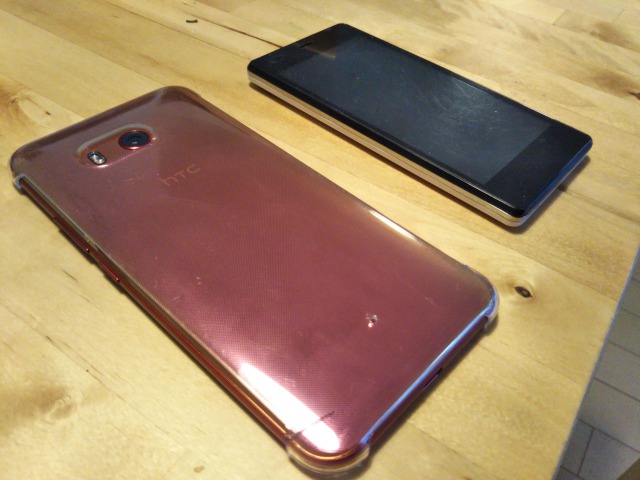 スマホ2台持ちのメリット 充電ができなくなったけどもう1台にsimカード入れ替えるだけで問題なし ディズニー好きなイクメン税理士