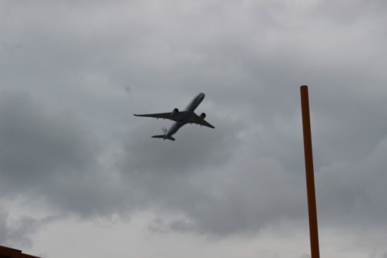 ウミカジテラス飛行機