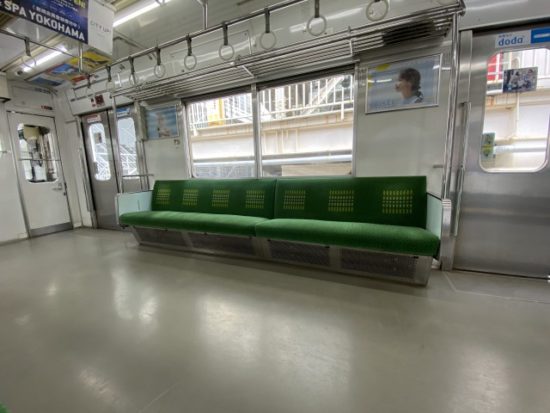 電車の画像
