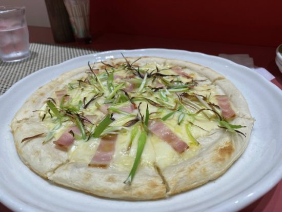 コメスタのピザ