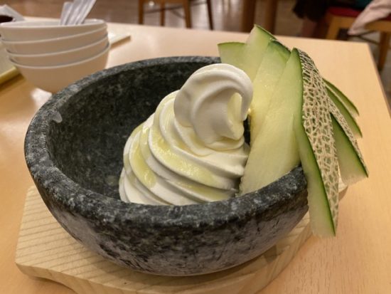 アイスとメロンの画像