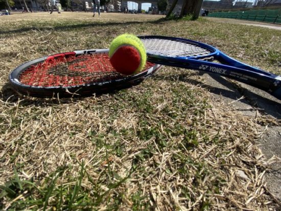 テニスラケットの画像