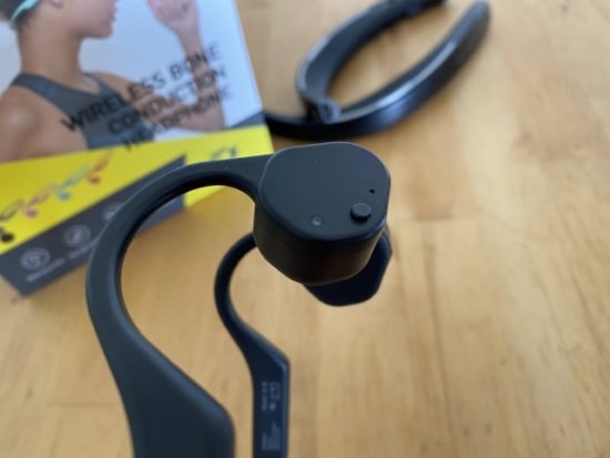 骨伝導イヤホン