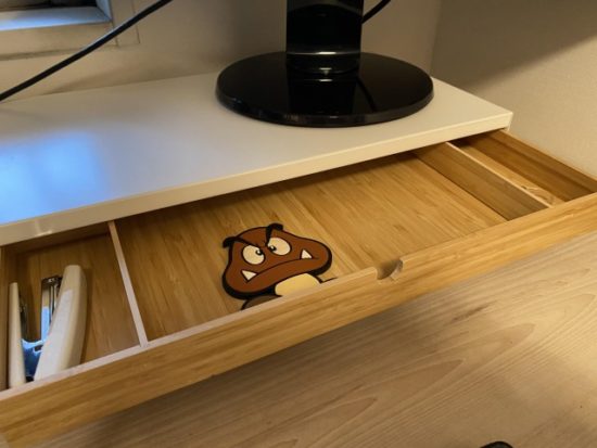 IKEAモニタースタンド