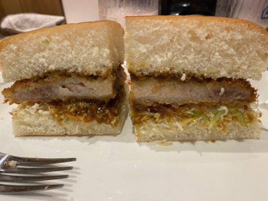 コメダ珈琲店カツカリーパン