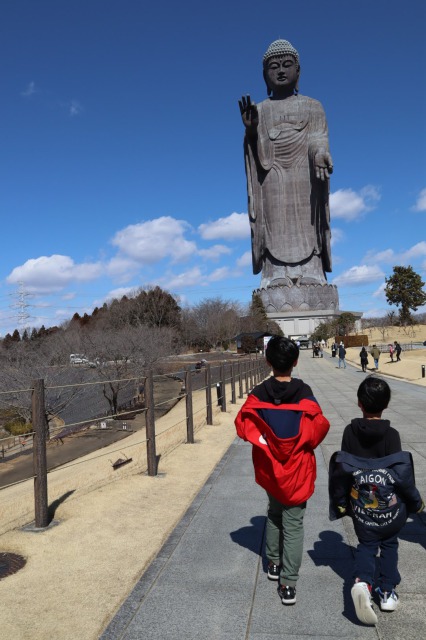 牛久大仏の子供たち