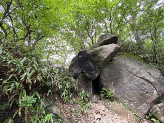 筑波山ガマ石