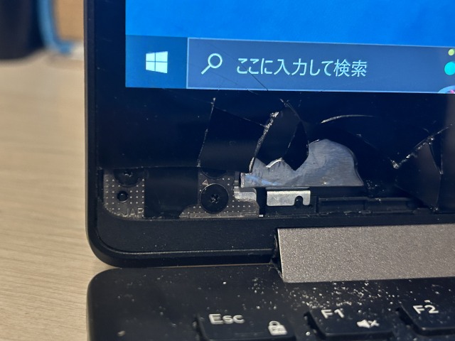 壊れたパソコン