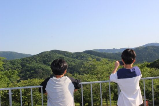 花やさと山フラワーパーク子供たち