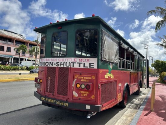 グアムのバス海外