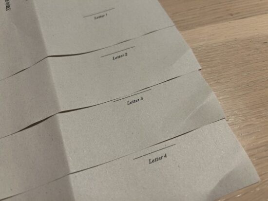 誰が書いたかわからない