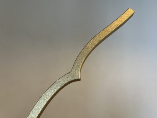 本に寄り添う文鎮